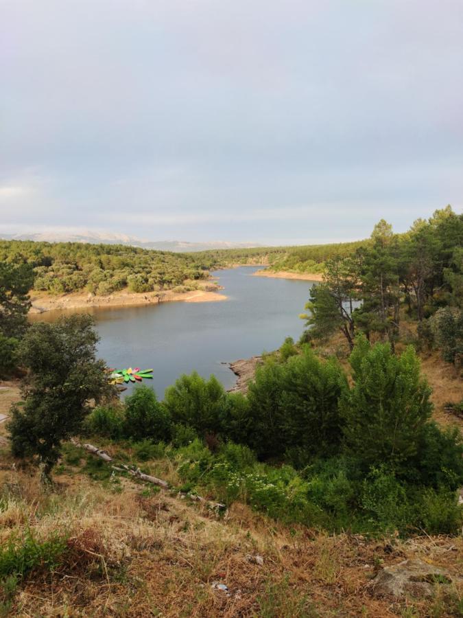 Puente Viejo De Buitrago Casa Encina Lägenhet Buitrago del Lozoya Exteriör bild